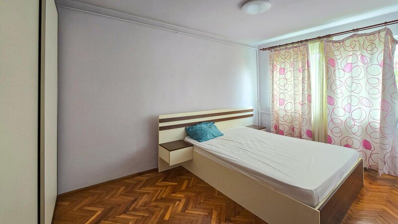 Berceni - str. Podarului - Obregia Apartament 3 camere decomandat